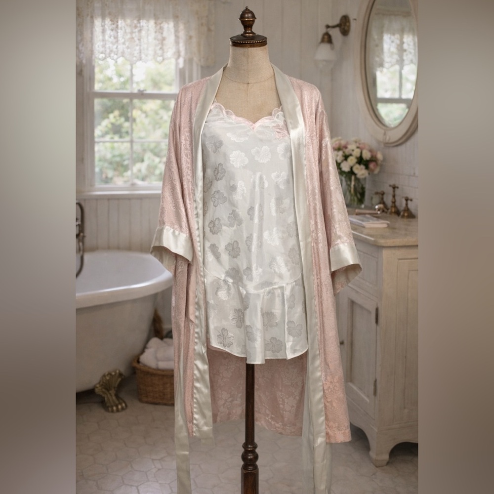 Vintage 1990's Victoria Secret Floral Slip & Robe Set